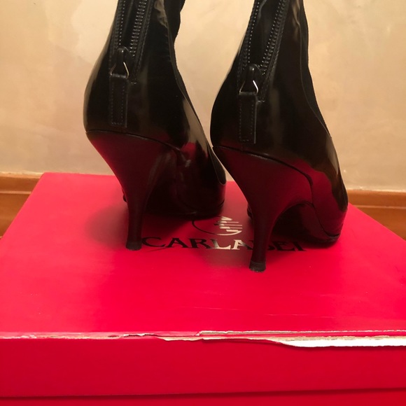 Very elegant suede Italian booties - Picture 2 of 5